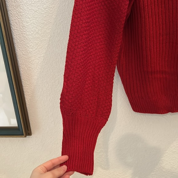 New Petal & Pup Lorelei Red Textured Knit Sleeve Turtleneck Sweater Size XS - Picture 10 of 13